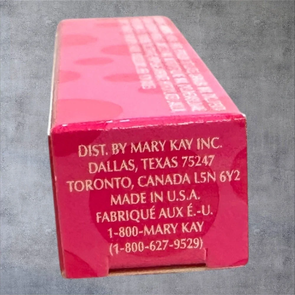 HTF Mary Kay MK Signature Waterproof Mascara Black 9220 Noir 0.42 oz New in‎ Box